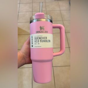 Stanley 30oz Stainless Steel H2.0 Flowstate Quencher Tumbler Sizzling Pi…